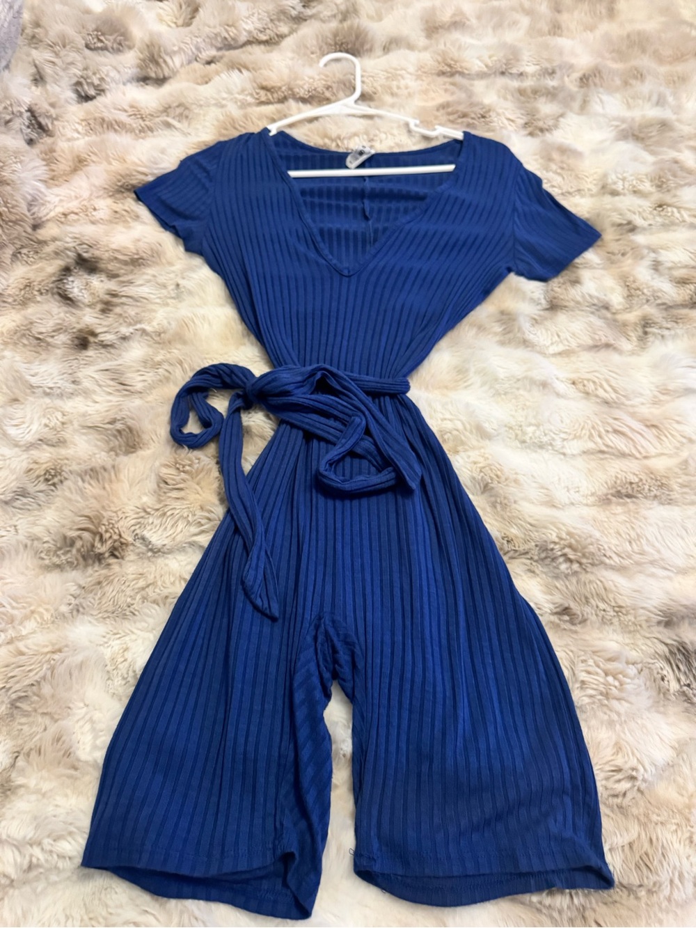Ribbed V-Neck Wide-Leg Jumpsuit in Royal Blue